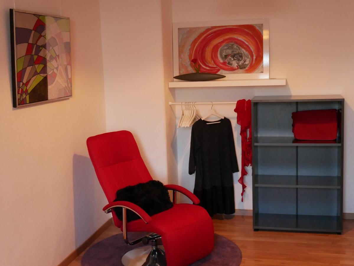 Ferienwohnungen In Der Kunstgalerie Charlie Und Jenny Chemnitz Exteriör bild